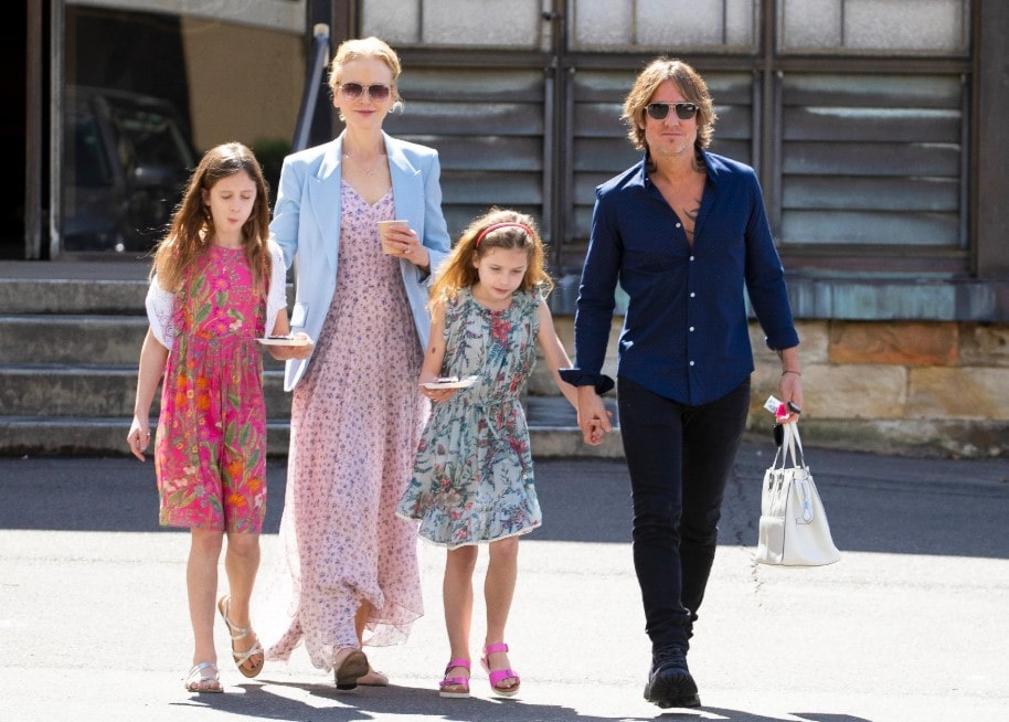 This image has an empty alt attribute; its file name is Keith-Urban-and-Nicole-Kidman-Children.jpg