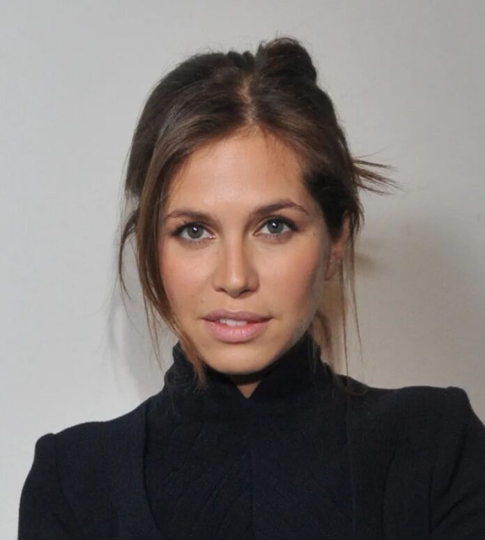 Dasha Zhukova Net Worth A Multifaceted Wealth Builder